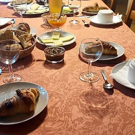 D'hôtes Des Trouilles Couette-café Lafrançaise