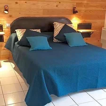 Bed & Breakfast D'hotes Des Trouilles 3*